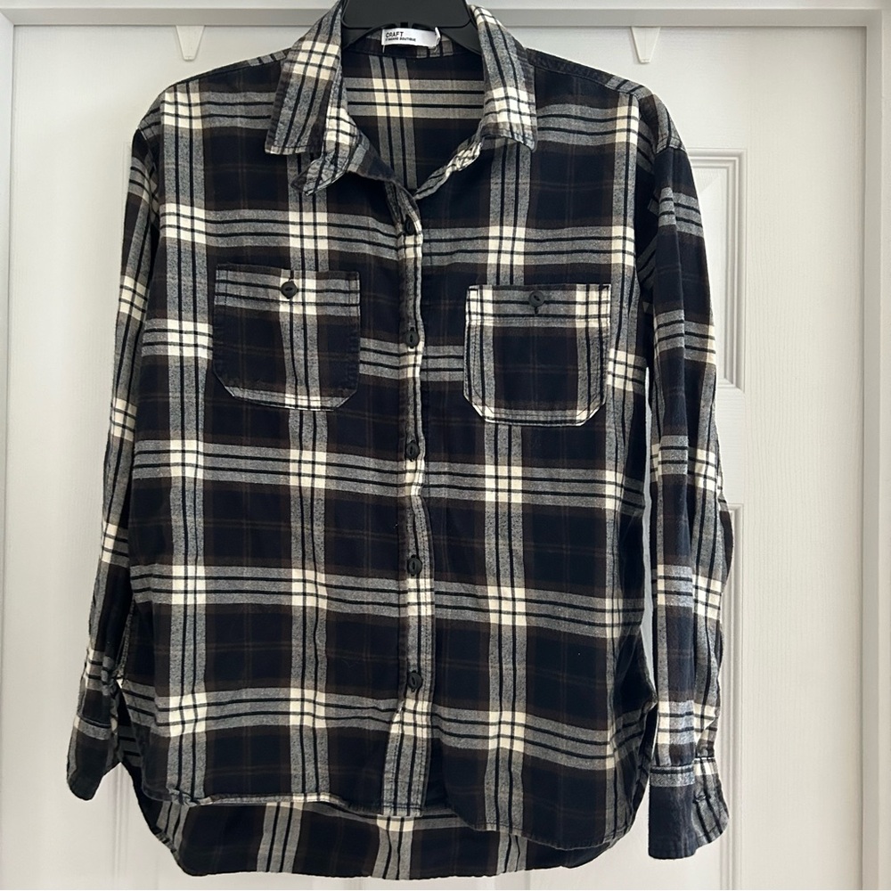 Craft Standard Boutique Flannel Women’s Size M